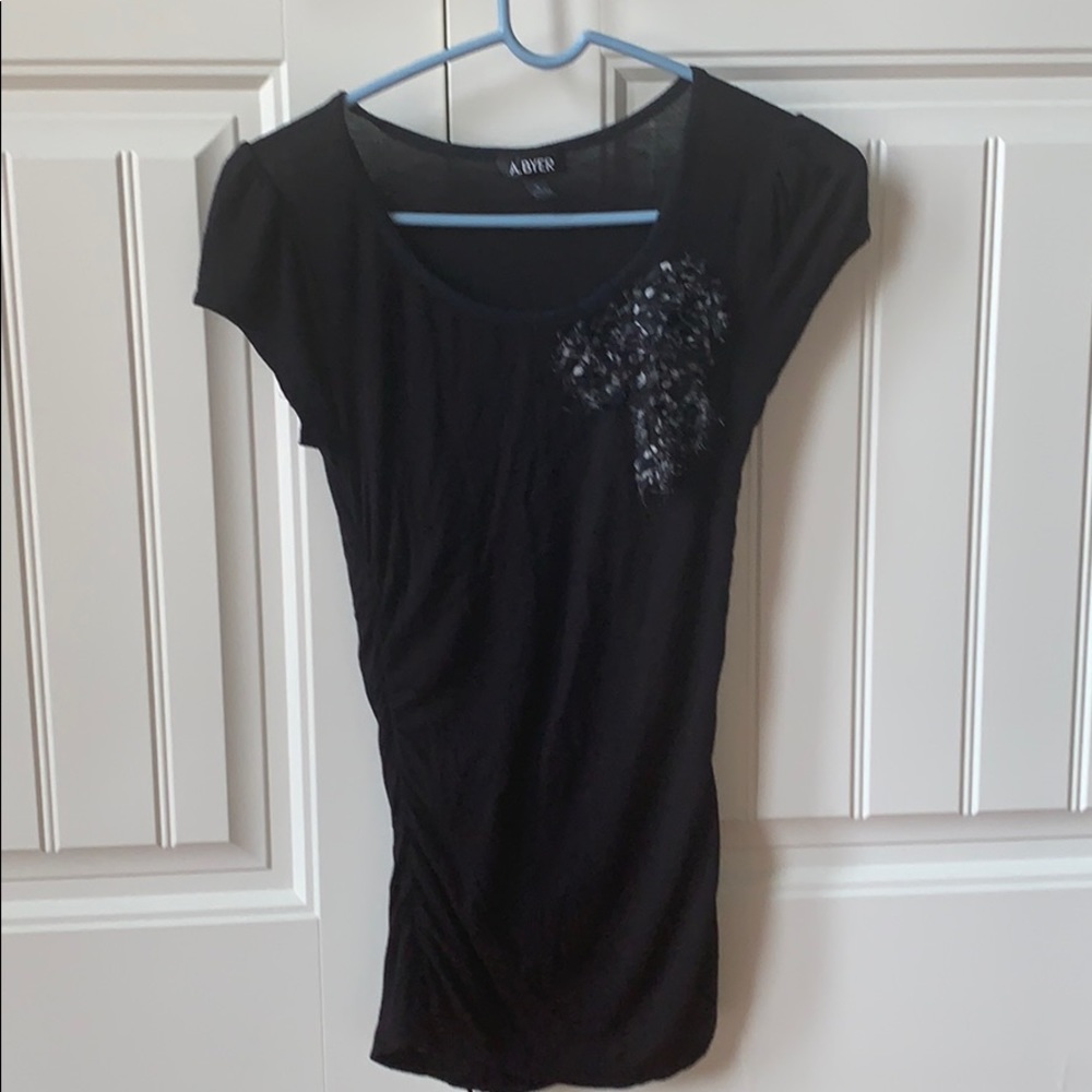 Black with bow accent stretch tunic